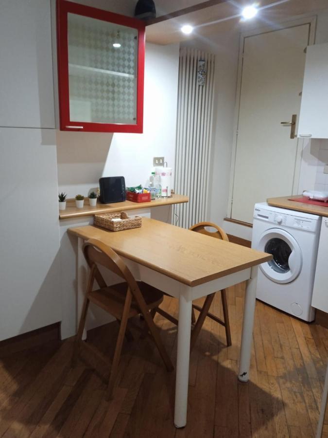 Historic Center - With 2 Single Beds Apartman Bologna Kültér fotó